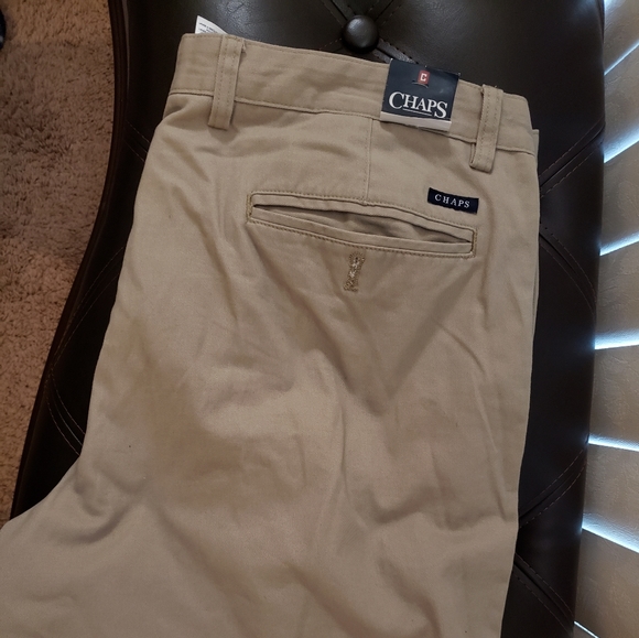 Shorts - Picture 2 of 2